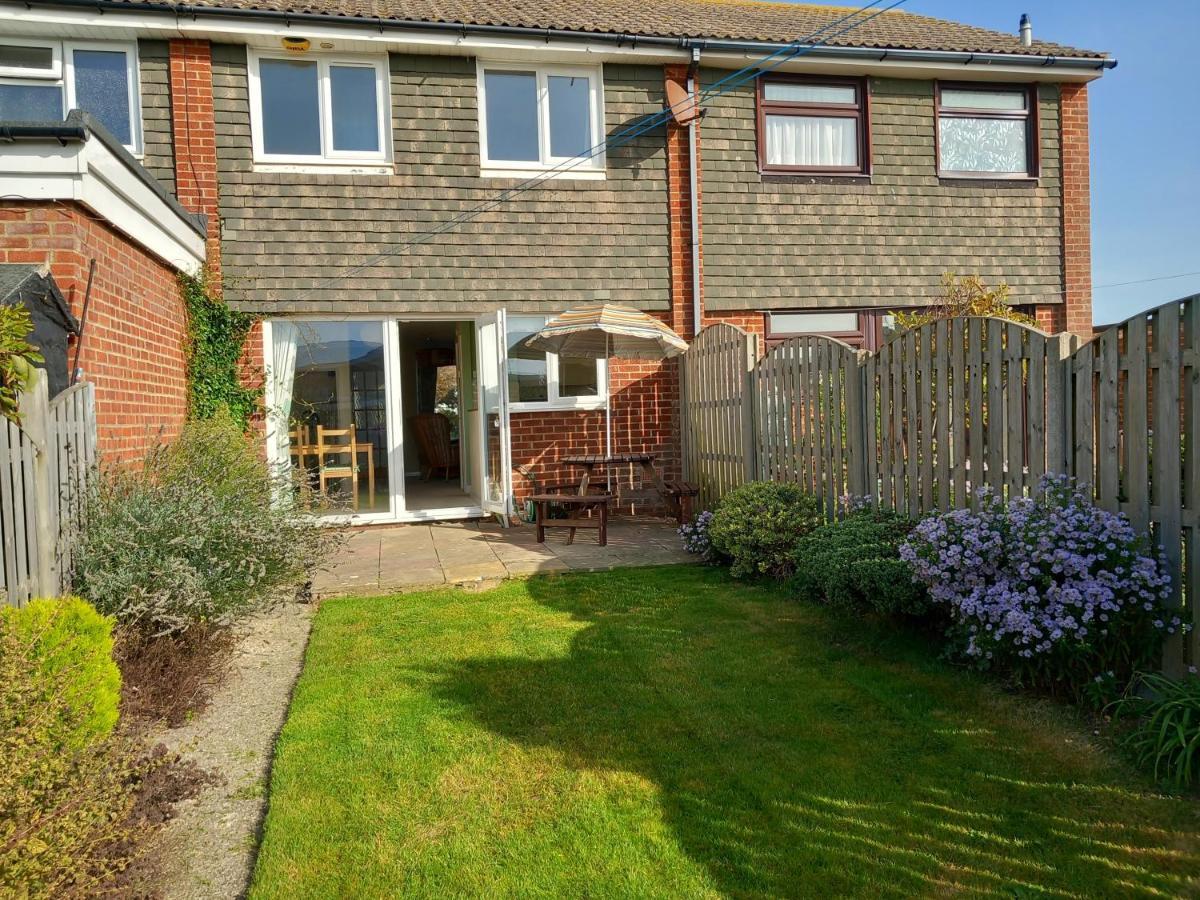 Villa Seair Rustington Esterno foto